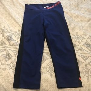 Nike pro workout leggings